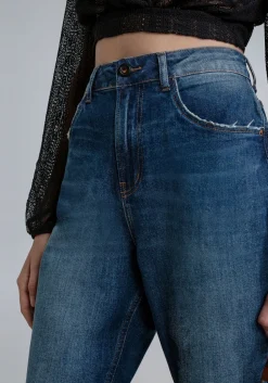 Sale Lez a Lez Crop Mom Jeans|