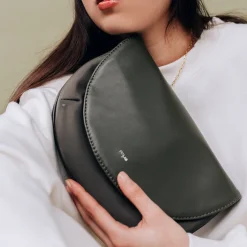 Hot Colab Reverie Elin Clutch/Crossbody-Wine|