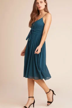 New BB Dakota Take A Bow Tie Bodice Dress|